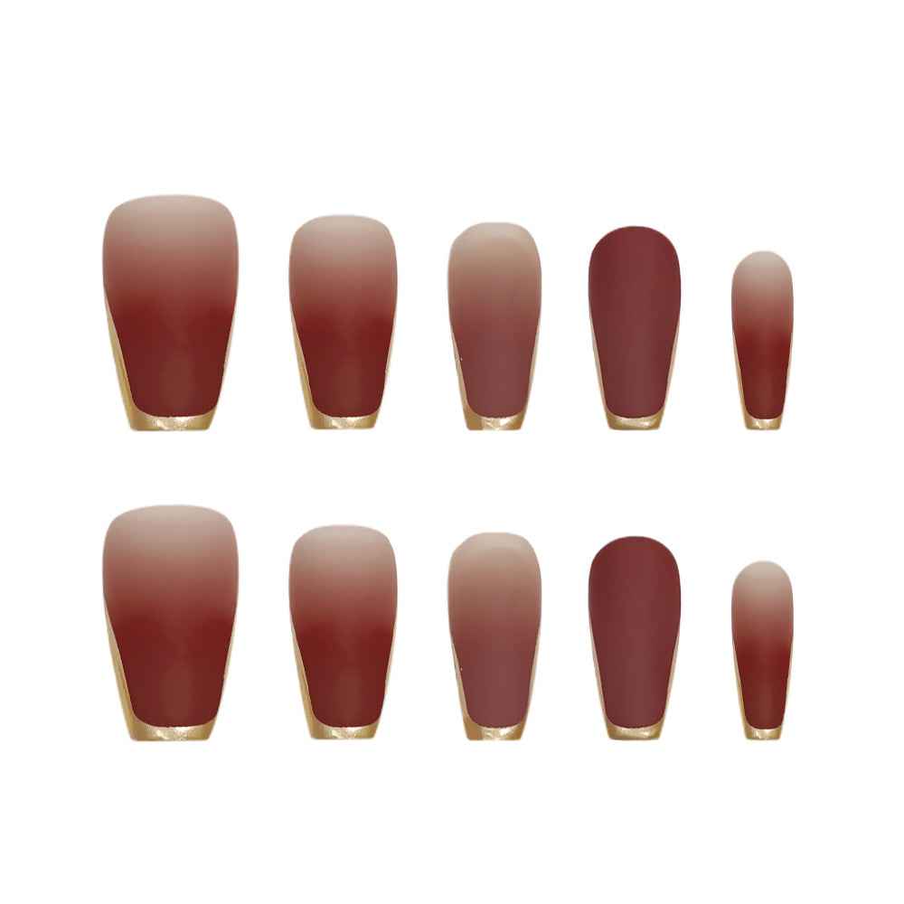Ongles Pressés Bruns Ombres avec Finitions Dorées – Manucure Élégante et Instantanée
